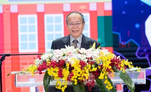 行政院政務委員張景森致詞。