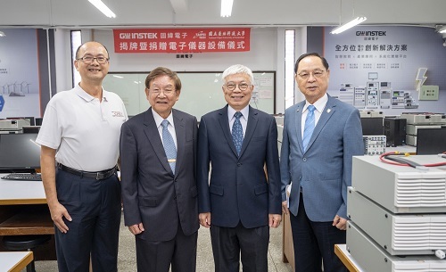 北科大電機系講座教授賴炎生(左起)、固緯電子董事長林錦章、北科大校長王錫福、固緯電子副董事長張朝明。圖片