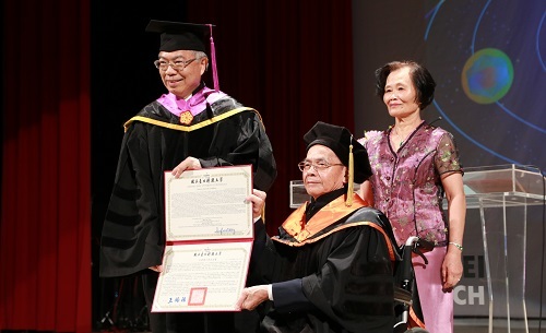 北科大榮譽教授王瑞材2018年獲頒北科大名譽博士。