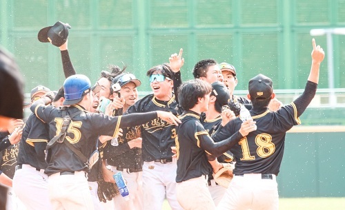 北科棒球隊衛冕成功（攝影師：許靜玟）