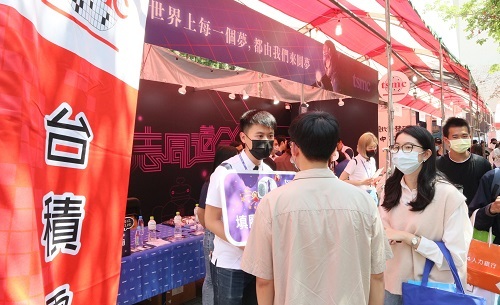北科大培育人才深受企業肯定，圖為2023年北科大徵才博覽會現場。