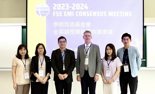 北科大雙語中心副執行長楊韻華（左二起）、高教司專委曾新元、Fulbright執行長那原道及計畫長張純怡等貴賓合影。