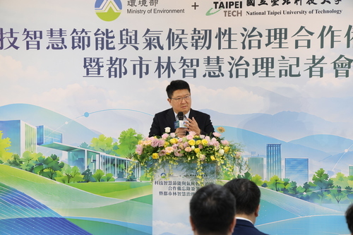 北科大校長任貽均分享學校跨域研發能量，期盼以AI與工程科技推動氣候韌性治理。