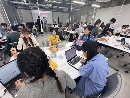 北科大等台日四校合作防災設計PBL工作營,圖為小組討論交流。
