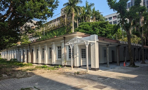 北科大歷史建築一大川堂修復工程已竣工，室內規劃設置為校史館，周邊刻正進行榕園景觀改善工程，將與紅樓、圖書館及人文廣場形成「校史藝文園區」，展現古蹟活化風貌。