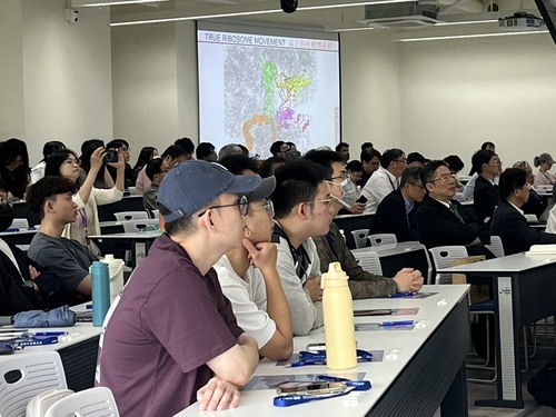 論壇現場座無虛席，北科大師生及各界來賓專注聆聽 Levitt 教授分享，現場氣氛熱烈。