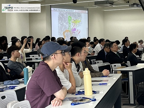 論壇現場座無虛席，北科大師生及各界來賓專注聆聽 Levitt 教授分享，現場氣氛熱烈。