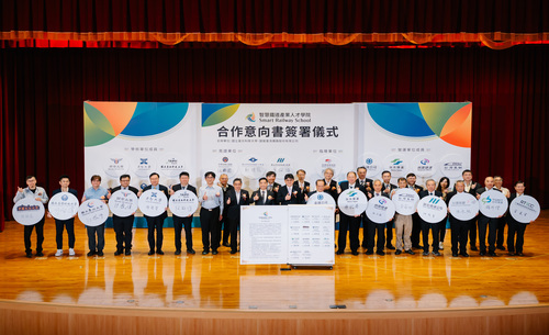 北科大校長兼學院召集人任貽均致詞，分享智慧鐵道自主研發成果及國際展出亮點。