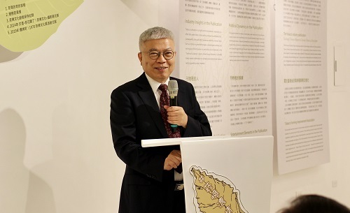 北科大校長王錫福為「彼時・菸葉黃了！」開幕致詞。（攝影：王映涵）