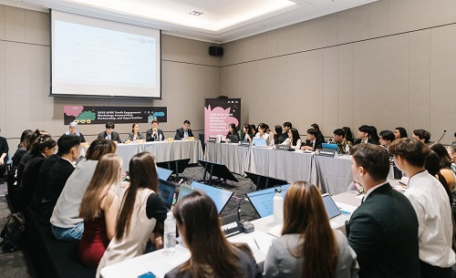 北科大辦理「2025 APEC青年培訓課程暨模擬會議」,60位亞太青年代表進行APEC模擬會議。