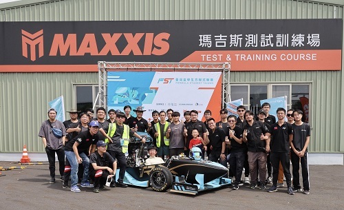 北科大學生方程式賽車隊以第八代電動賽車TTR8 EV於海內外屢創佳績。