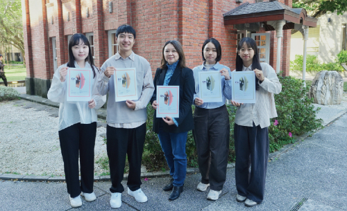 創新所陳靜儀、鄭孟淙教授指導學生獲IDA美國國際設計獎一金、二銅及二優選圖片