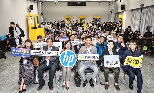 北科大「NVIDIA Studio x HP協作空間」儀式貴賓大合影。