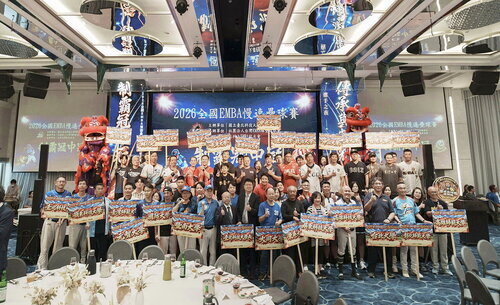 「選手之夜」盛況空前：於大直典華舉辦的選手之夜聚集逾800位師長、貴賓及各校選手，現場各校代表高舉校名牌與舞獅團同歡，展現跨校交流的深厚情誼。